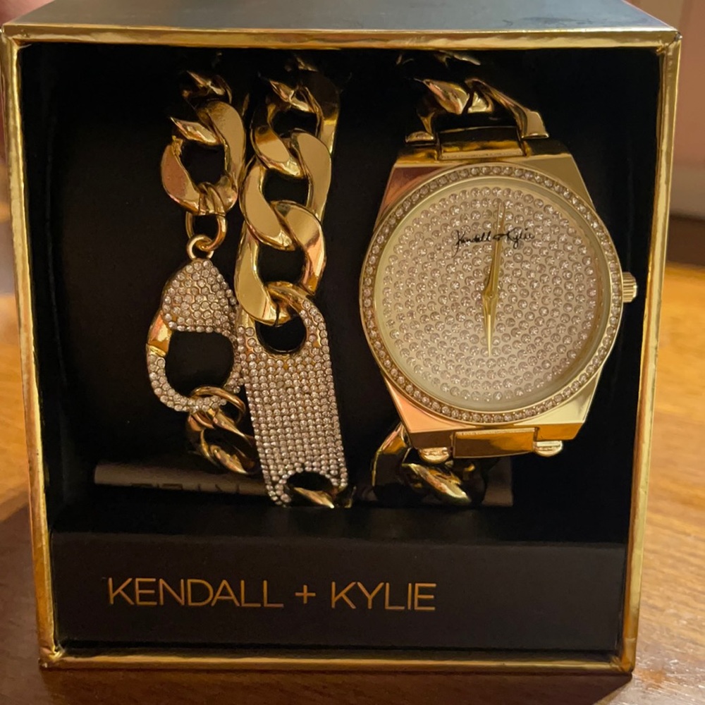 Kendall+Kylie gold tone/rhinestone watch with 2 matching  bracelets. Brand new